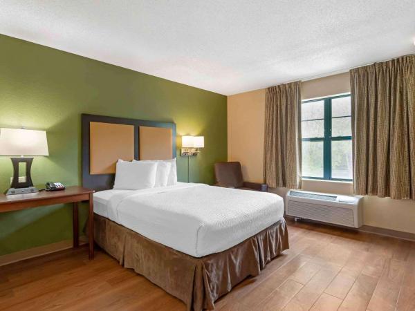 Extended Stay America Suites - Atlanta - Perimeter - Crestline : photo 1 de la chambre studio lit queen-size - non-fumeurs