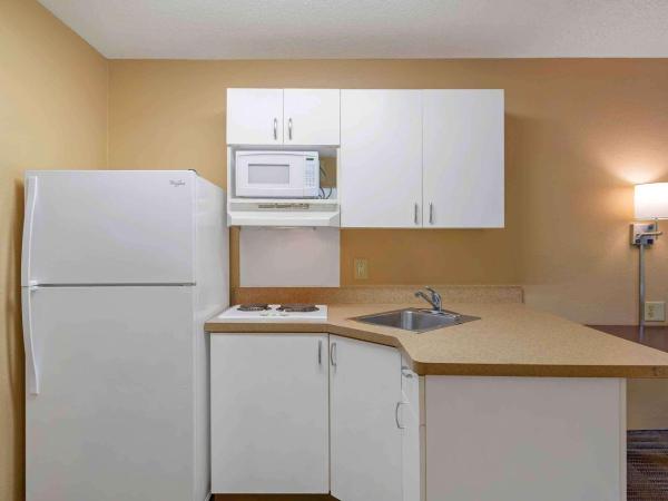 Extended Stay America Suites - Atlanta - Perimeter - Crestline : photo 5 de la chambre studio avec 2 lits doubles - non-fumeurs