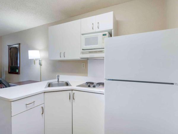 Extended Stay America Select Suites - Orlando - Maitland - 1760 Pembrook Dr : photo 4 de la chambre studio lit queen-size - non-fumeurs