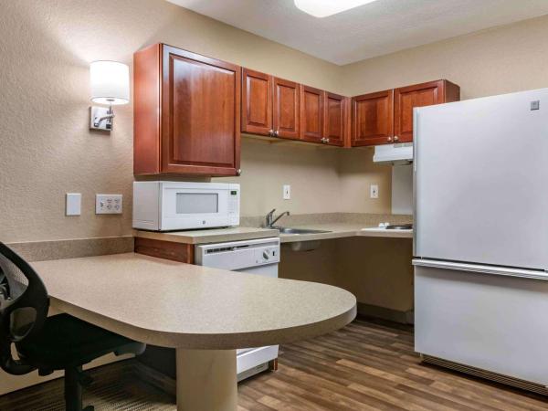 Extended Stay America Suites - Orlando - Southpark - Commodity Circle : photo 4 de la chambre deluxe double studio - disabilty access/non-smoking
