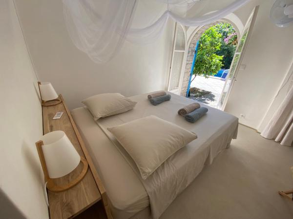 Le Patio aux Oiseaux : photo 10 de la chambre chambre double - vue sur jardin