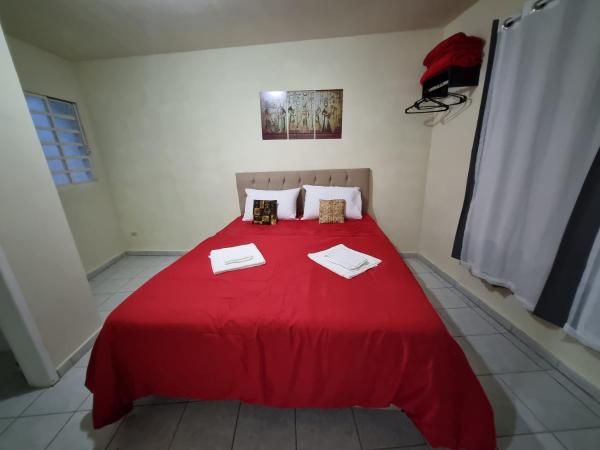 Hostel Kaizen : photo 1 de la chambre chambre double avec salle de bains privative