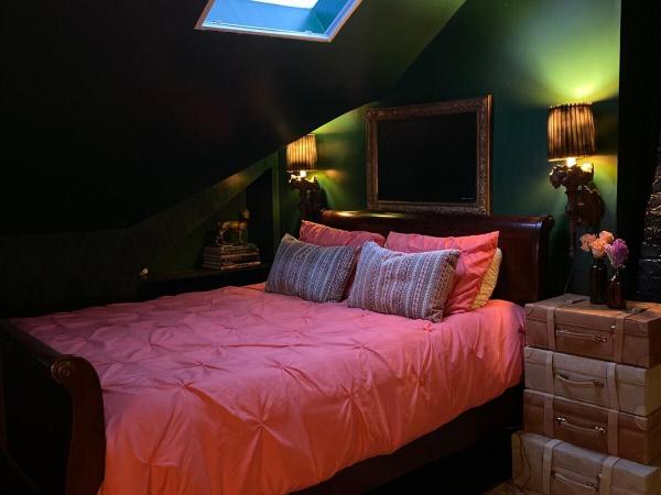 The Villa Toscana : photo 1 de la chambre chambre triple avec salle de bains commune