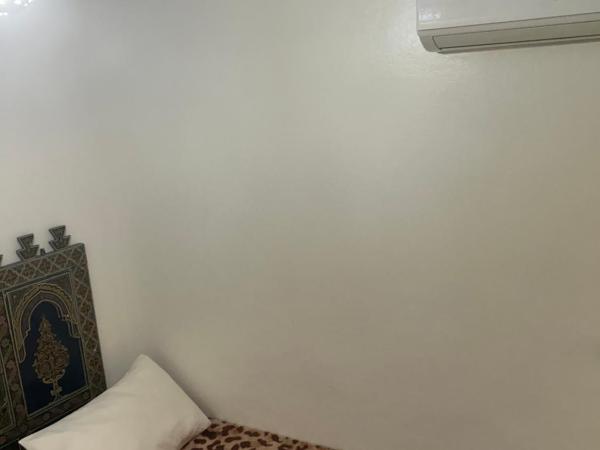 Peace Hotel : photo 3 de la chambre chambre double standard avec salle de bains commune