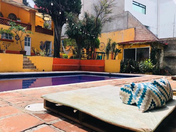 Bungalito en Cuernavaca : photo 9 de la chambre chambre double - vue sur piscine