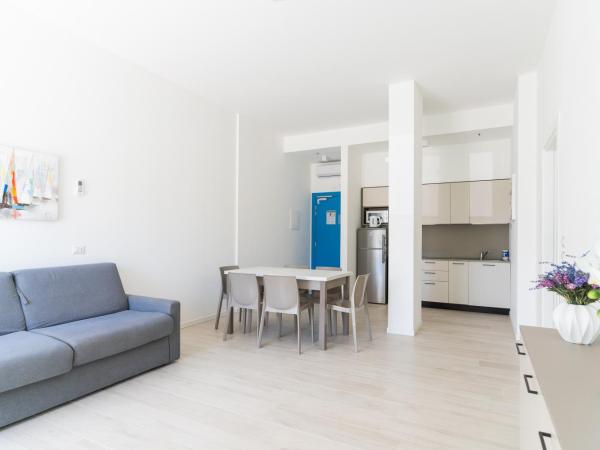 Residenza Turistica Alberghiera Blue Marine : photo 2 de la chambre appartement 2 chambres