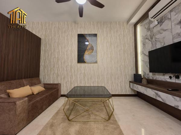 Attic Home Melaka Silverscape Residence & Jonker : photo 8 de la chambre deluxe king studio (private bathtub and city view)