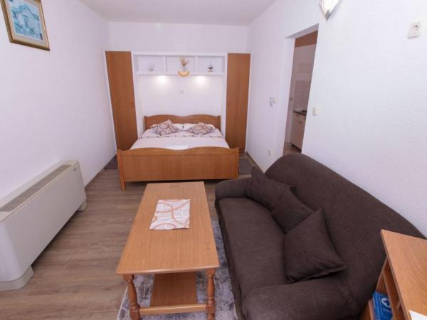 Apartments Lola : photo 5 de la chambre studio avec terrasse