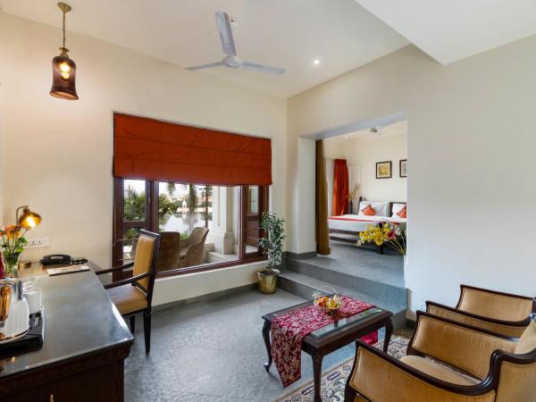 Brahma Niwas - Best Lake View Hotel in Udaipur : photo 4 de la chambre suite junior avec balcon