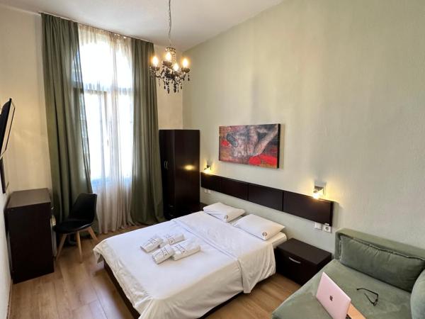 Hotel Ilisia : photo 4 de la chambre chambre double