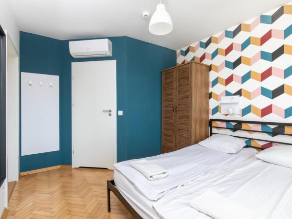 Atlantis Hostel : photo 8 de la chambre chambre double deluxe avec salle de bains privative