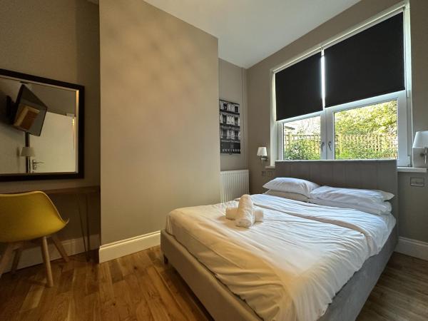 The Riverhouse : photo 4 de la chambre chambre double avec salle de bains commune