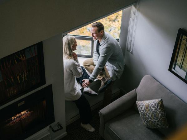 Mountain Side Hotel Whistler by Executive : photo 1 de la chambre loft queen avec canapé-lit