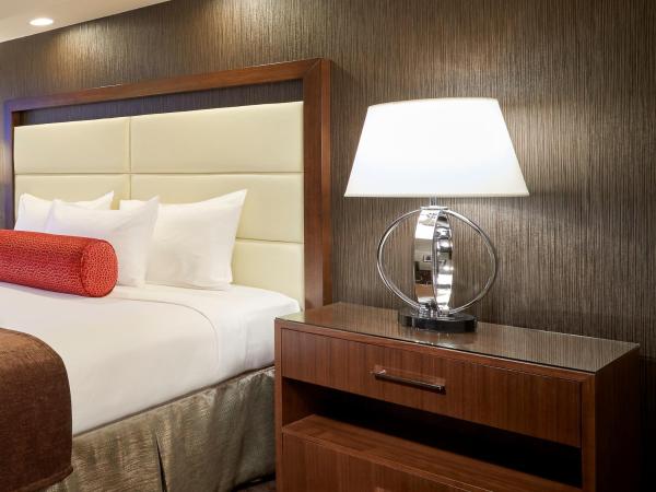 Sunset Station Hotel & Casino : photo 3 de la chambre petite suite lit king-size