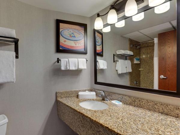 Drury Inn & Suites Phoenix Airport : photo 4 de la chambre chambre deluxe avec 2 lits queen-size