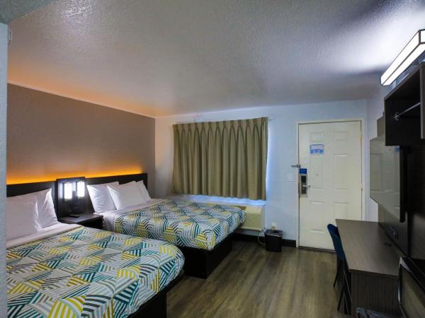 Motel 6-Sacramento, CA - North : photo 8 de la chambre chambre quadruple deluxe