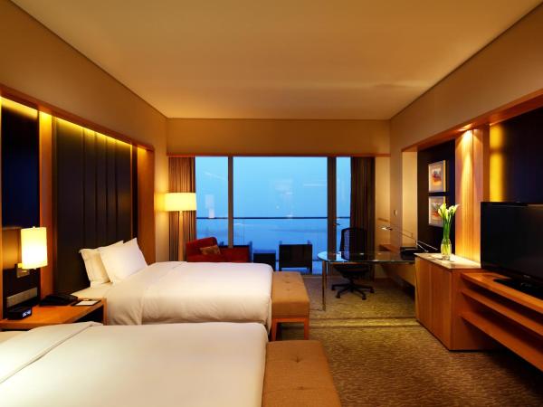 Hilton Nanjing Riverside : photo 4 de la chambre chambre lits jumeaux - vue sur rivière