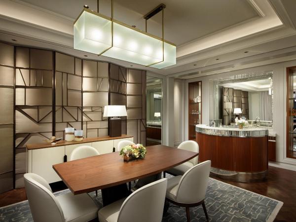 Lotte Hotel Seoul : photo 2 de la chambre suite double exécutive tour charlotte - accès inclus à la cime