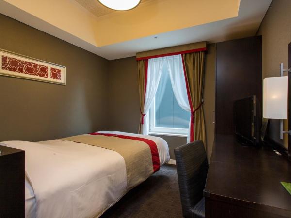 Hotel Monterey Akasaka : photo 5 de la chambre chambre double avec petit lit double - Étage supérieur/non-fumeurs