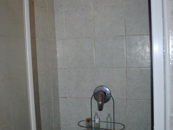 Calciufetta : photo 8 de la chambre chambre double avec salle de bains commune