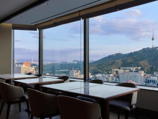 Lotte Hotel Seoul : photo 2 de la chambre suite junior exécutive avec chambre double - accès inclus à la cime