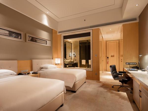 Hilton Dalian : photo 4 de la chambre chambre lits jumeaux exécutive - vue sur port