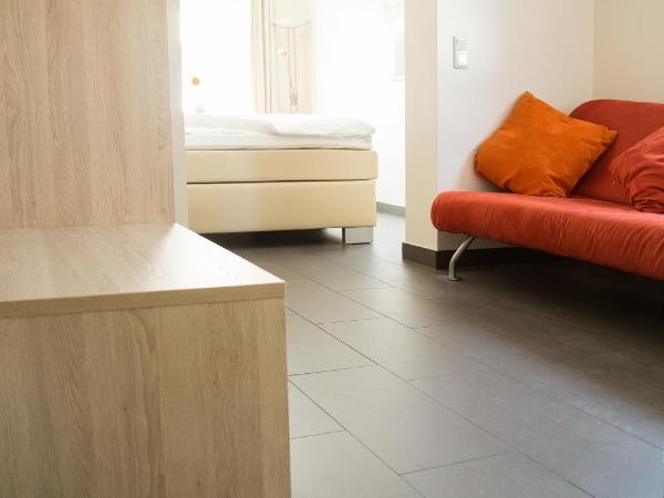 B&B Villa Verde : photo 1 de la chambre chambre double avec canapé-lit