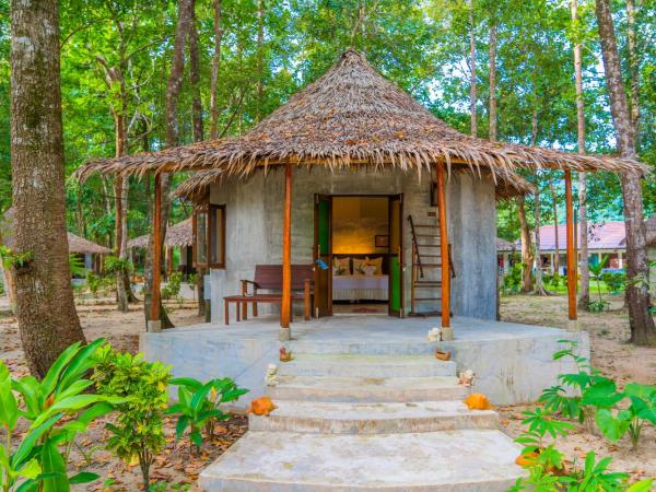 The Tropical Beach Resort : photo 1 de la chambre chambre double deluxe - vue sur jardin