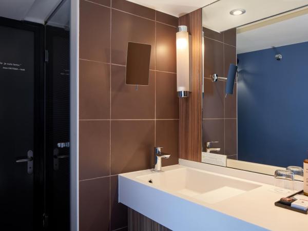 Hotel Les Théâtres : photo 2 de la chambre chambre double classique avec balcon