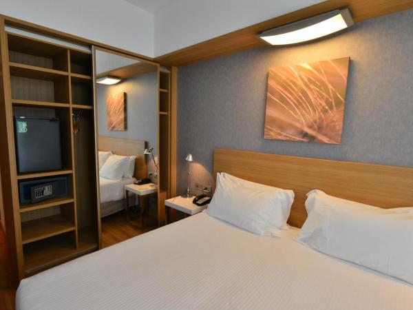 Hilton Garden Inn Milan North : photo 2 de la chambre chambre lit king-size - accessible aux personnes à mobilité réduite 