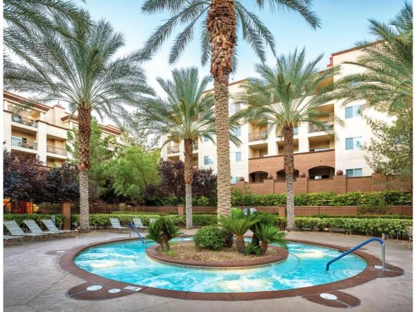 Exclusive Condo Retreat Featuring a Lazy River - Special Offer Now! : photo 1 de la chambre appartement en duplex