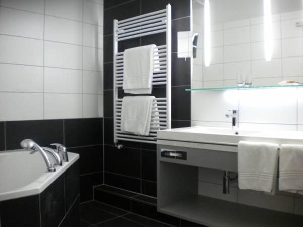 Quellenhof UNIQUE : photo 9 de la chambre suite with access to thermal bath