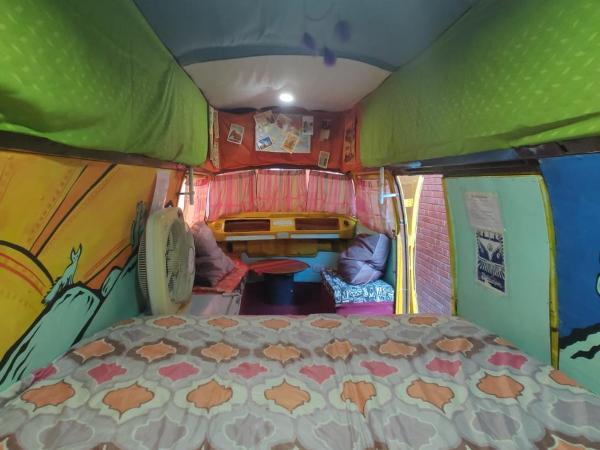 OlasHostel : photo 2 de la chambre caravane 