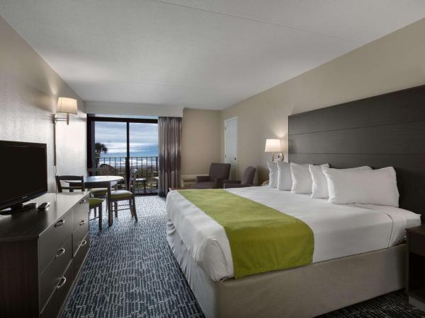 Dayton House Resort - BW Signature Collection : photo 1 de la chambre king room with balcony - ocean front/non-smoking