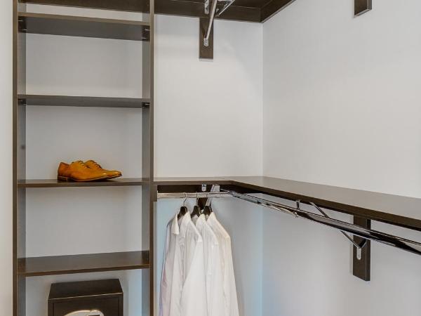 Level Chicago Old Town : photo 6 de la chambre appartement avec balcon