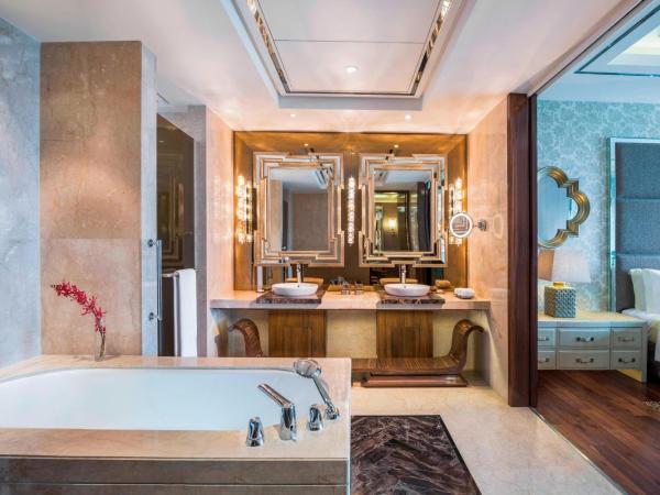 The St. Regis Mumbai : photo 4 de la chambre suite métropolitaine avec 1 lit king-size - vue sur l'hippodrome - Étage supérieur