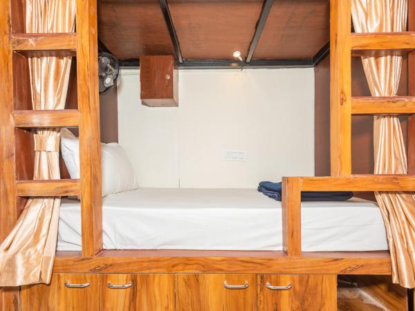 Hotel BKC Fortune : photo 1 de la chambre lit dans dortoir pour hommes