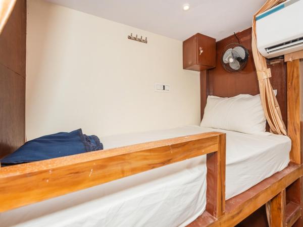 Hotel BKC Fortune : photo 3 de la chambre lit dans dortoir pour hommes