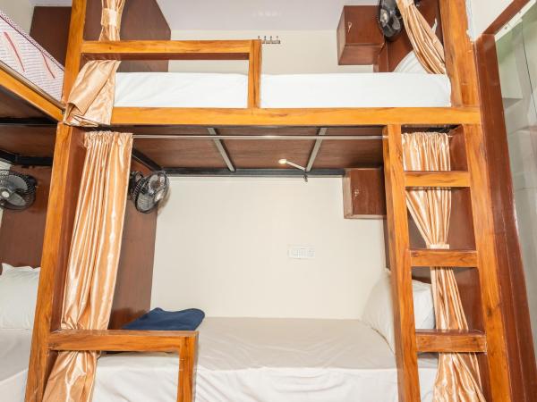 Hotel BKC Fortune : photo 9 de la chambre lit dans dortoir pour hommes