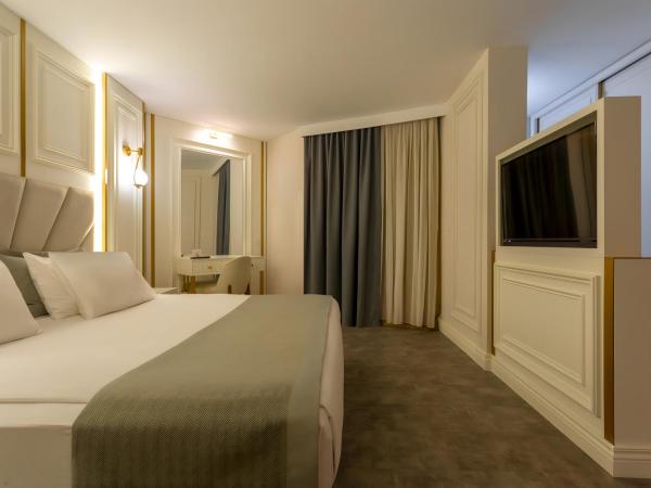 Best Western Plus Khan Hotel : photo 7 de la chambre suite 1 chambre lit king-size avec bain à remous et canapé-lit - vue sur mer - non-fumeurs