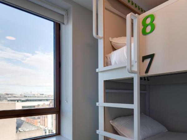 Clink i Lár : photo 3 de la chambre lit dans dortoir mixte de 8 lits