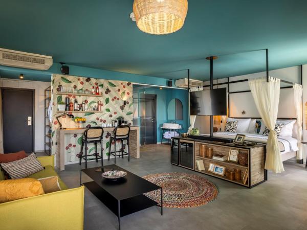 PLACES Dalmacija by Valamar : photo 1 de la chambre cherry on top [placessuite] for 3 seaview