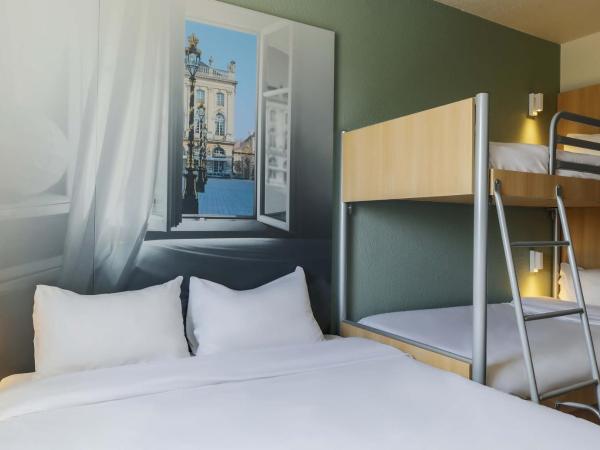 B&B HOTEL Nancy Laxou Zenith : photo 1 de la chambre chambre quadruple