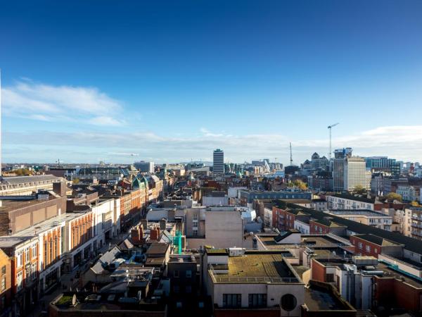 Clink i Lár : photo 2 de la chambre chambre double – vue sur ville