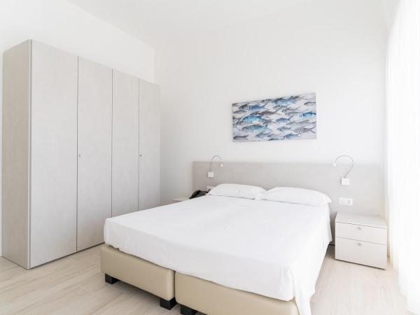 Residenza Turistica Alberghiera Blue Marine : photo 5 de la chambre appartement 1 chambre