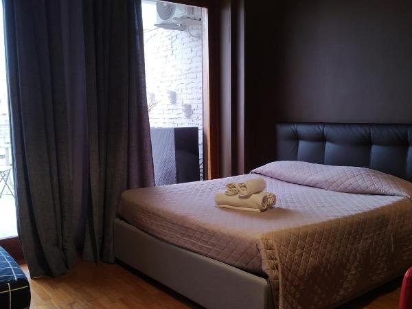 CconfortHotels R&B Dolci Emozioni - SELF CHECK IN : photo 2 de la chambre chambre double avec balcon