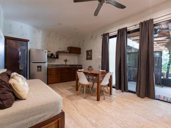 Trece Lunas Tulum - Enchanted Resort : photo 1 de la chambre appartement - vue sur piscine 