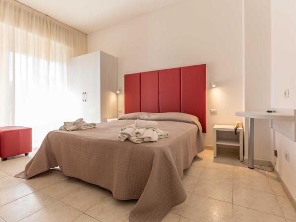 Hotel Ribot : photo 1 de la chambre chambre quadruple