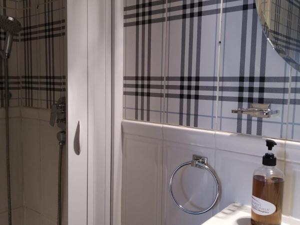 CconfortHotels R&B Cavour - SELF CHECK IN : photo 5 de la chambre chambre double standard