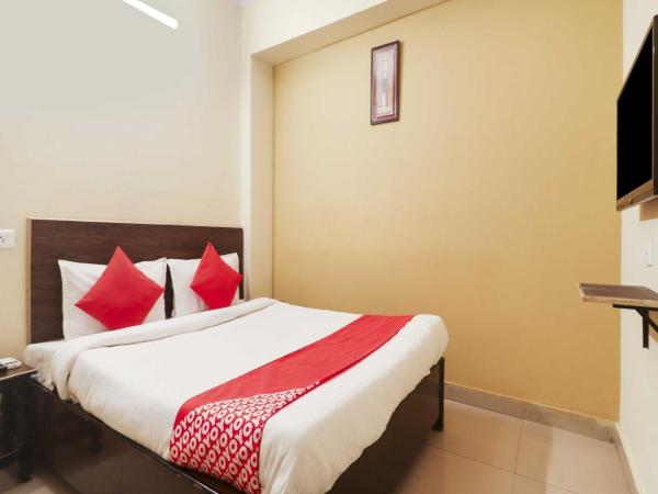 Hotel O Flagship 73783 Sai Pariwar Near Snow World : photo 5 de la chambre chambre triple classique